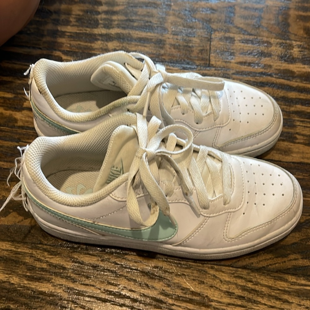 Nike dunks - Picture 2 of 3